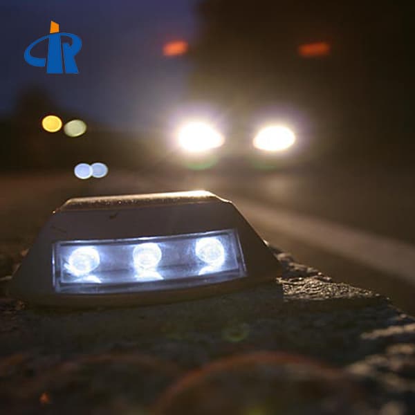 <h3>Raised Road Solar Stud Light For City Road With Spike-RUICHEN </h3>
